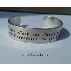 Bracelet gravé à la main entièrement personnalisé sur demande