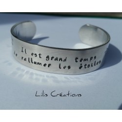 Bracelet gravé à la main entièrement personnalisé sur demande