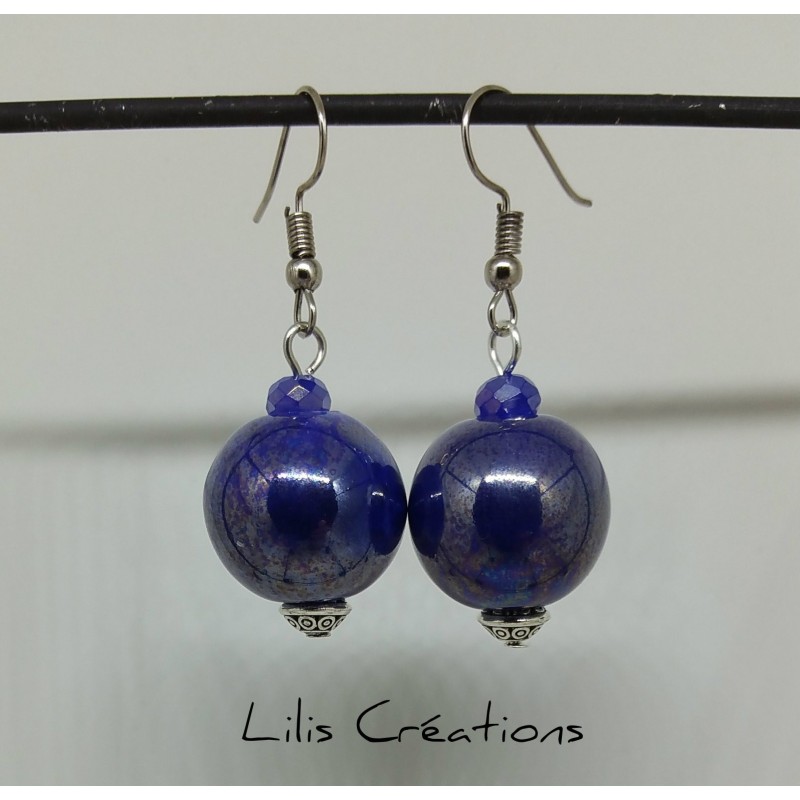 Boucles d'oreilles en céramique / bleu irisé