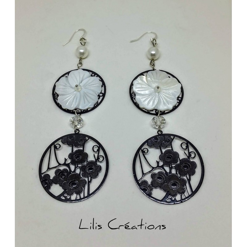 Boucles d'oreilles "Fleurs" Noir et blanc