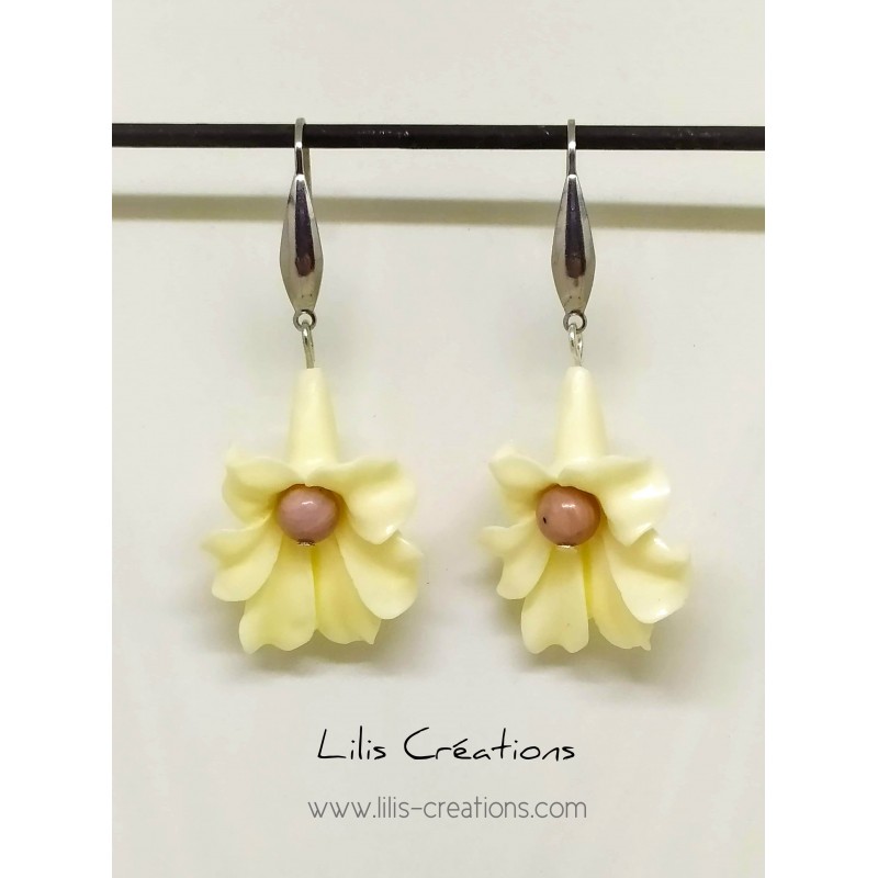 Boucles d'oreilles "Fleur"  blanc, rose et argenté / pierres naturelles rhodonite