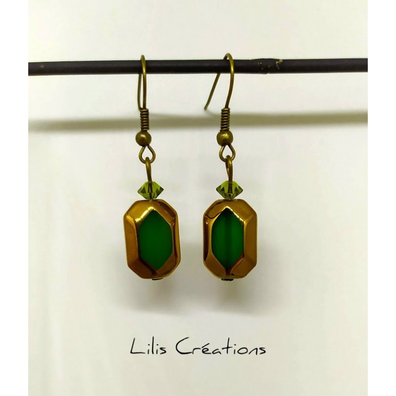 Boucles d'oreilles "Verre de bohème" vert et bronze