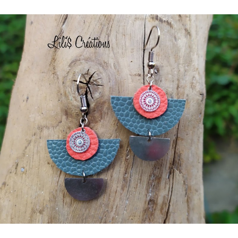 Boucles d'oreilles "Cuir" gris, corail et argent