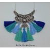Collier ethnique avec pompons tons bleu vert